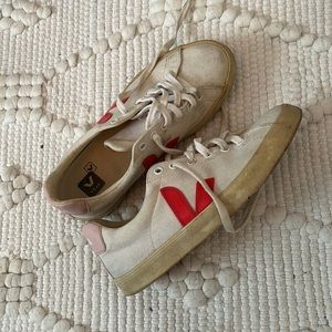 Vejas white and pink